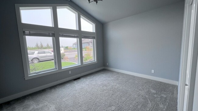 Building Photo - NEW LISTING! Latah Valley 3 bed/2 bath mus...