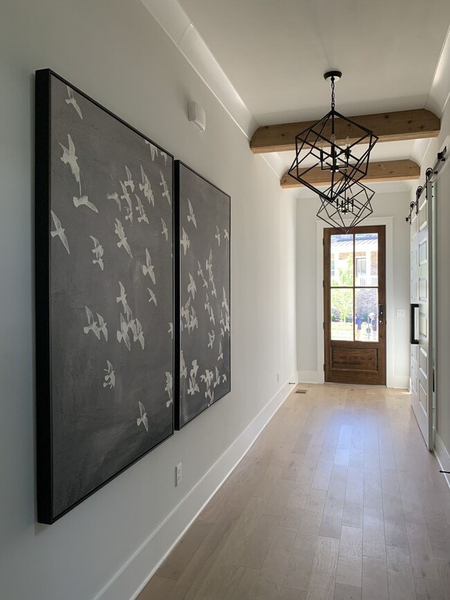 Building Photo - 4-Bed/2.5-Bath in Lockwood Glen!