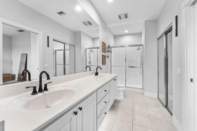 Building Photo - 2109 Tarpon Lake Way