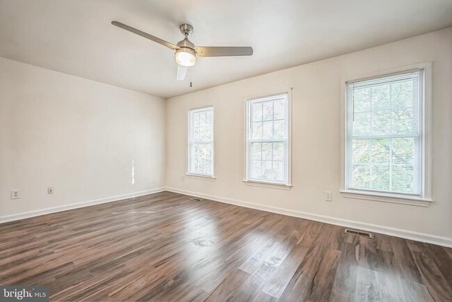 Building Photo - 10819 Campaign Ct
