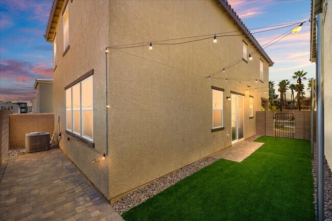Building Photo - Fabulous Brand NewHome!