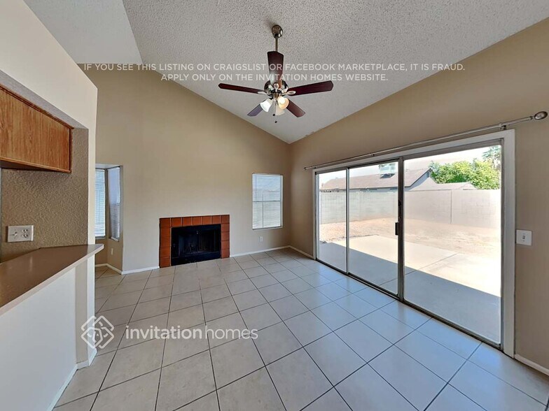 Building Photo - 8414 W Windrose Dr
