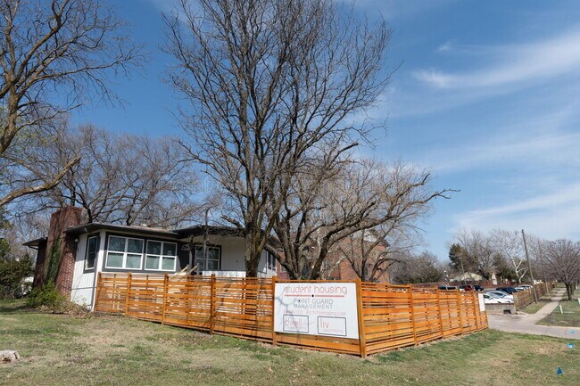 Building Photo - 1700 N Harvard Ave