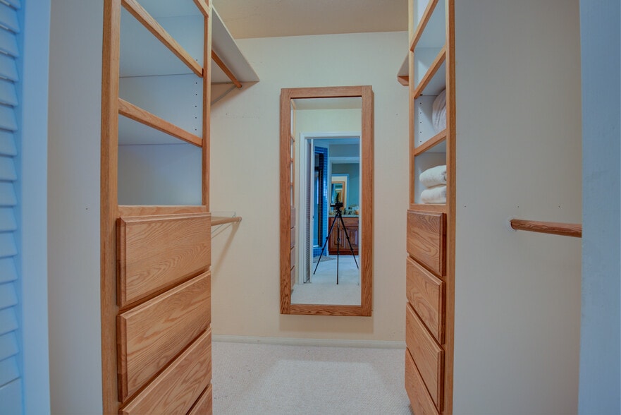 Building Photo - 33180 Vino Way