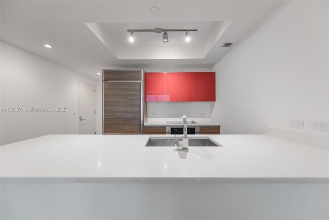 Building Photo - 1100 S Miami Ave