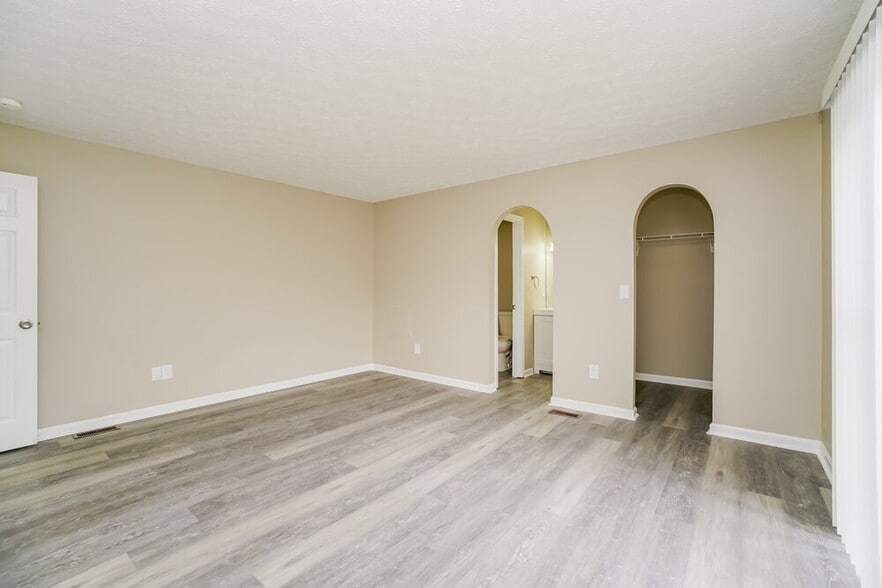 Building Photo - 208 N Bend Dr