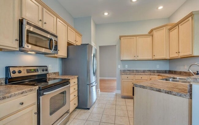 Building Photo - 205 Rockingham Meadows Dr