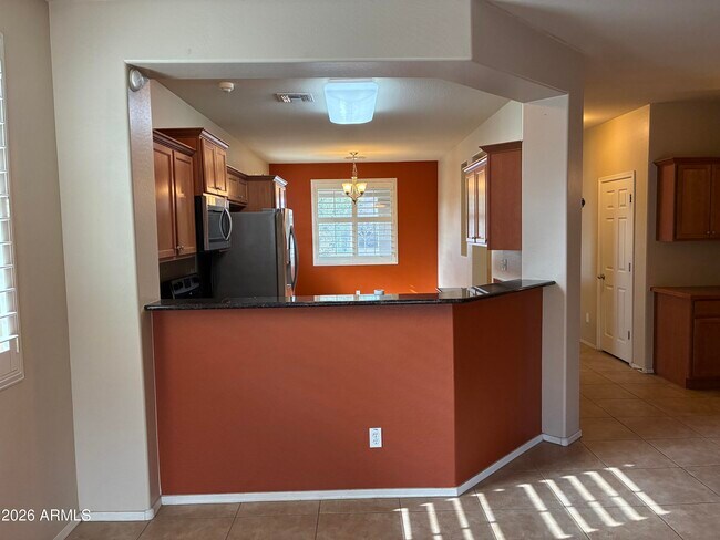 Building Photo - 8011 S 70th Dr