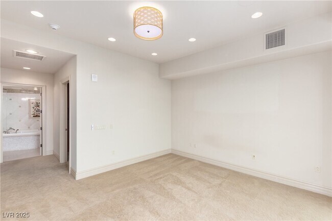 Building Photo - 9101 Alta Dr