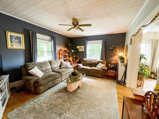 Living Room - 415 Highland St