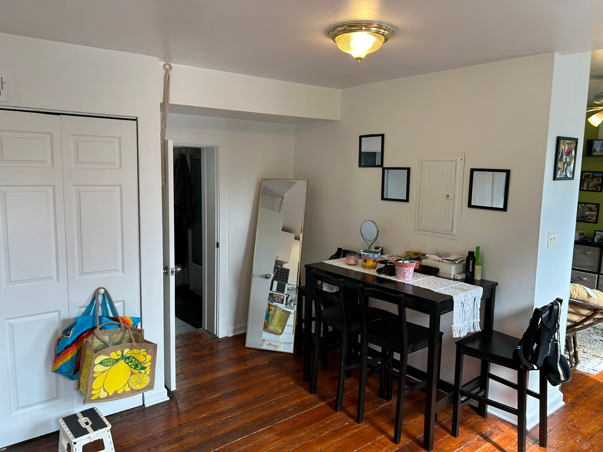 Building Photo - 3001 Huntingdon Ave