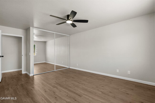 Building Photo - 5039 W Ave K 14