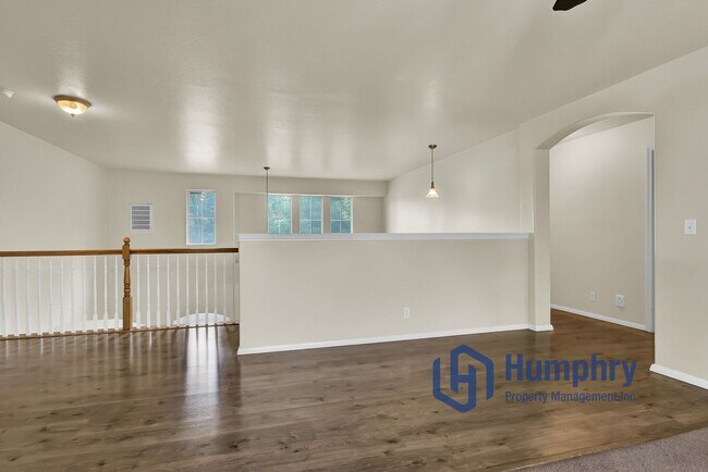 Building Photo - 3956 E Granger Dr