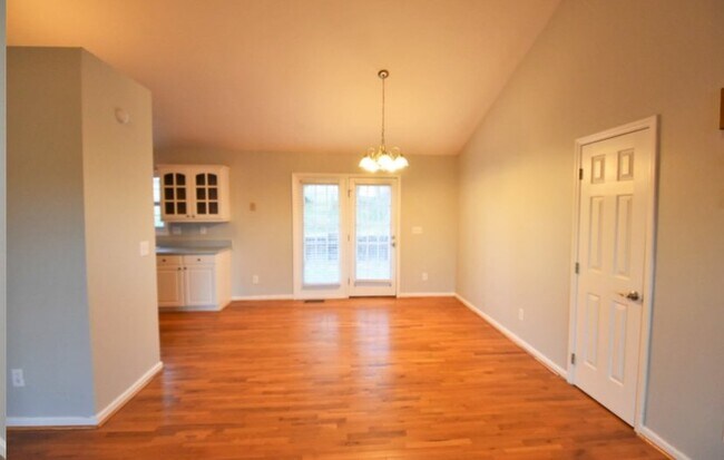 Building Photo - 3996 Leinbach Dr