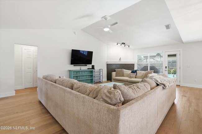 Building Photo - 13921 Intracoastal Sound Dr