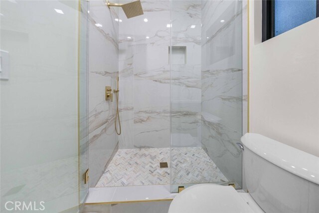 Building Photo - 1324 Winchester Ave