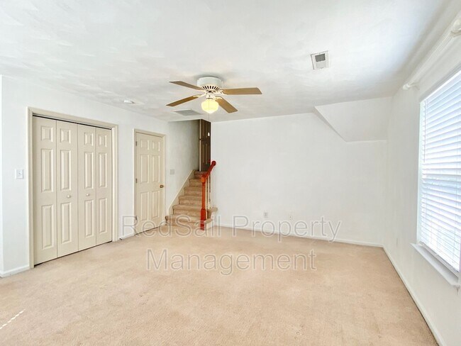 Building Photo - 102 Prescott Ct