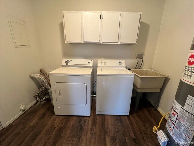 Building Photo - 11409 W Point St