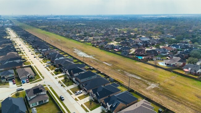 Building Photo - 2232 Clements Shore Ln