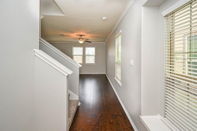 Building Photo - 6431 Calgary Woods Ln