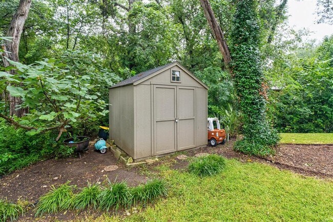 Building Photo - 5900 Cartwright Cove