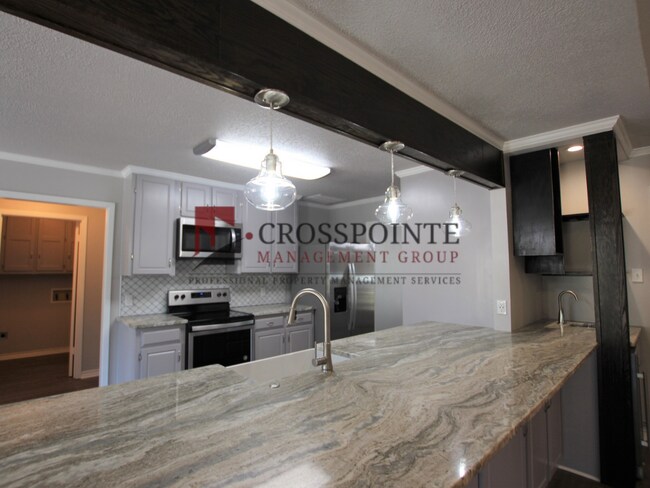 Building Photo - 2707 Patriot Dr