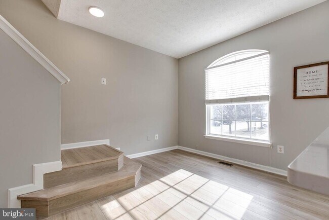 Building Photo - 1734 Sea Pine Cir