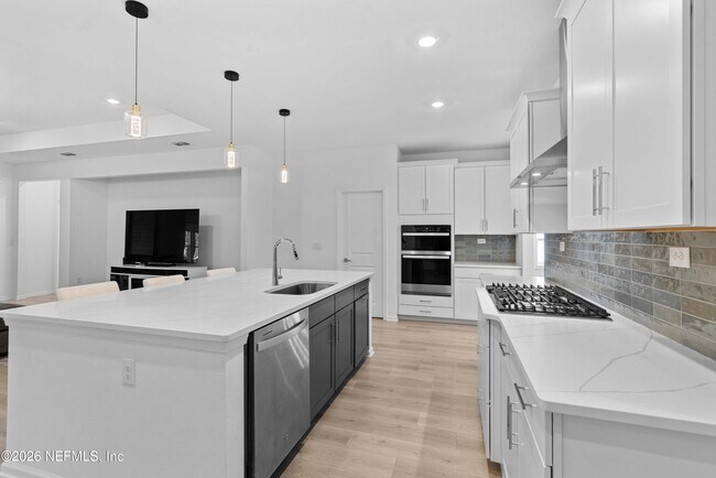 Building Photo - 64 Silver Heron Wy