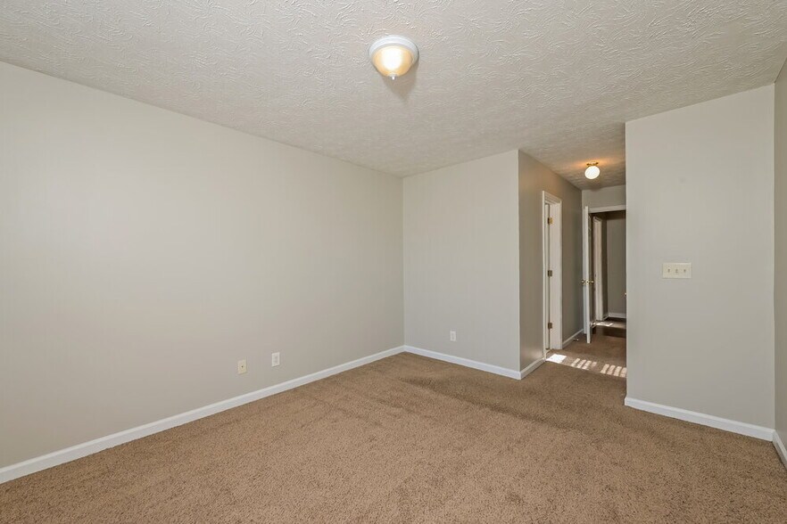 Building Photo - 809 Ashley Ln