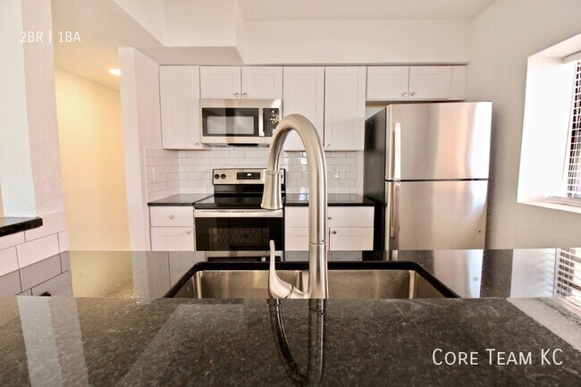 Building Photo - 3214 Harrison St