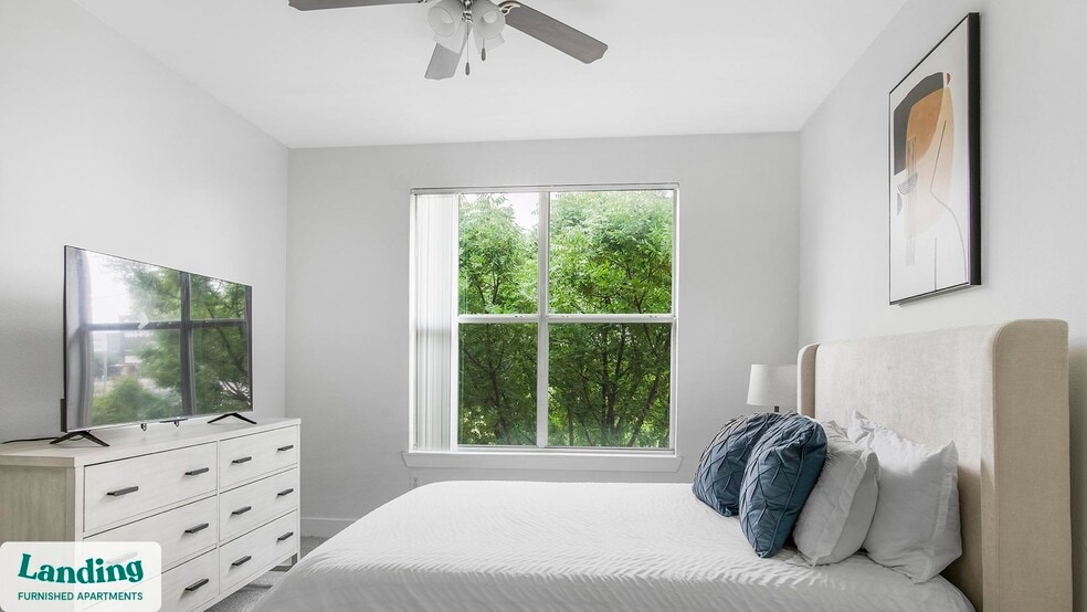 Building Photo - 7373 Valley View Ln