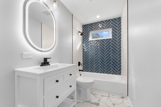 Building Photo - 2N359 Mildred Ave