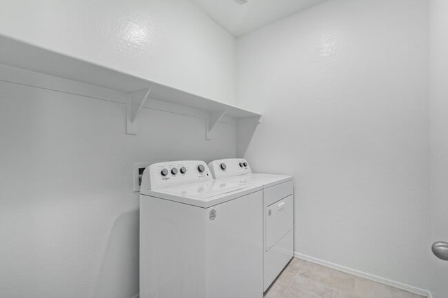 Building Photo - Beautiful 5-Bed Dream Home in The Village at Copper Basin