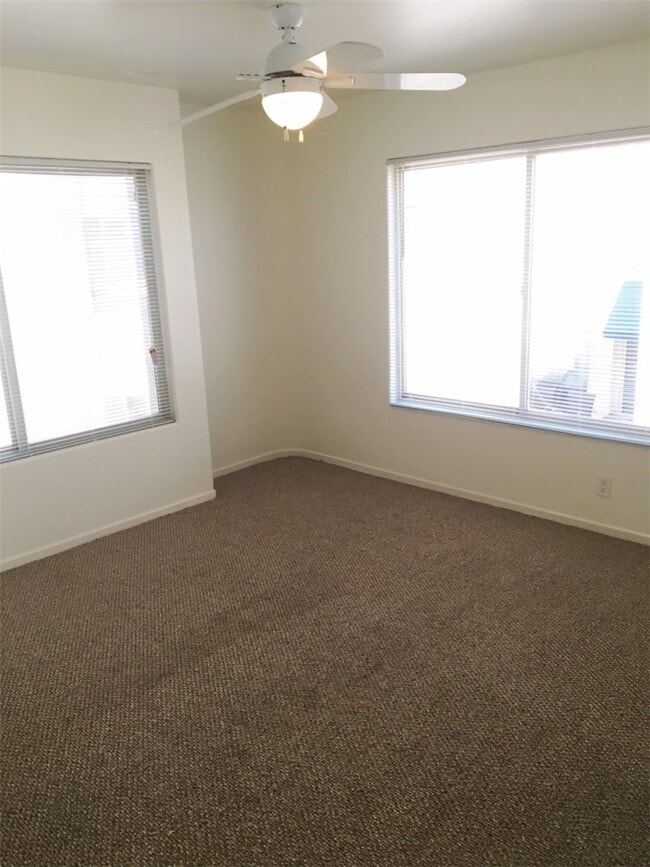 Building Photo - 711 CA-1