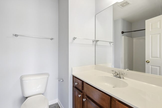 Building Photo - 1406 Hamlin Park Cir