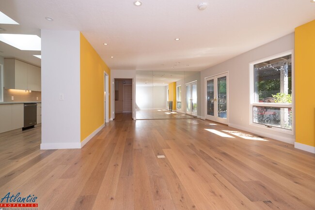 Building Photo - Beautiful Los Gatos Home | Remodeled | Swi...