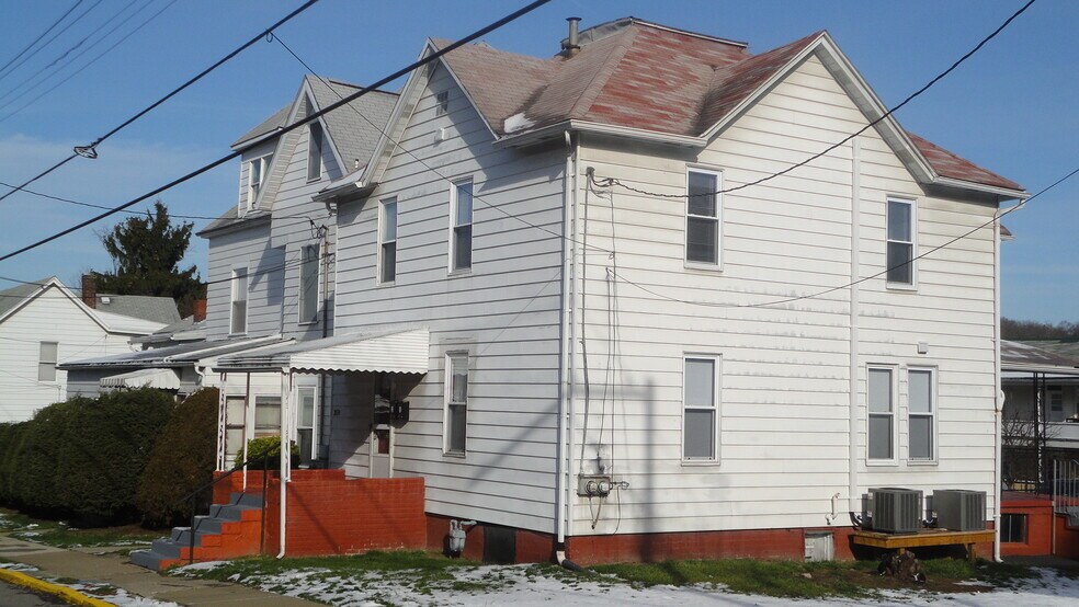 Building Photo - 359 Kingwood St