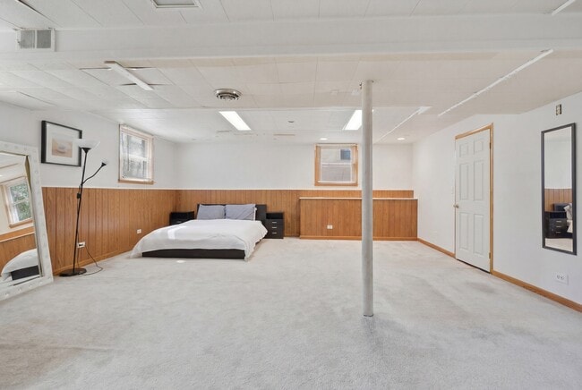 Building Photo - 1506 W Palm Dr