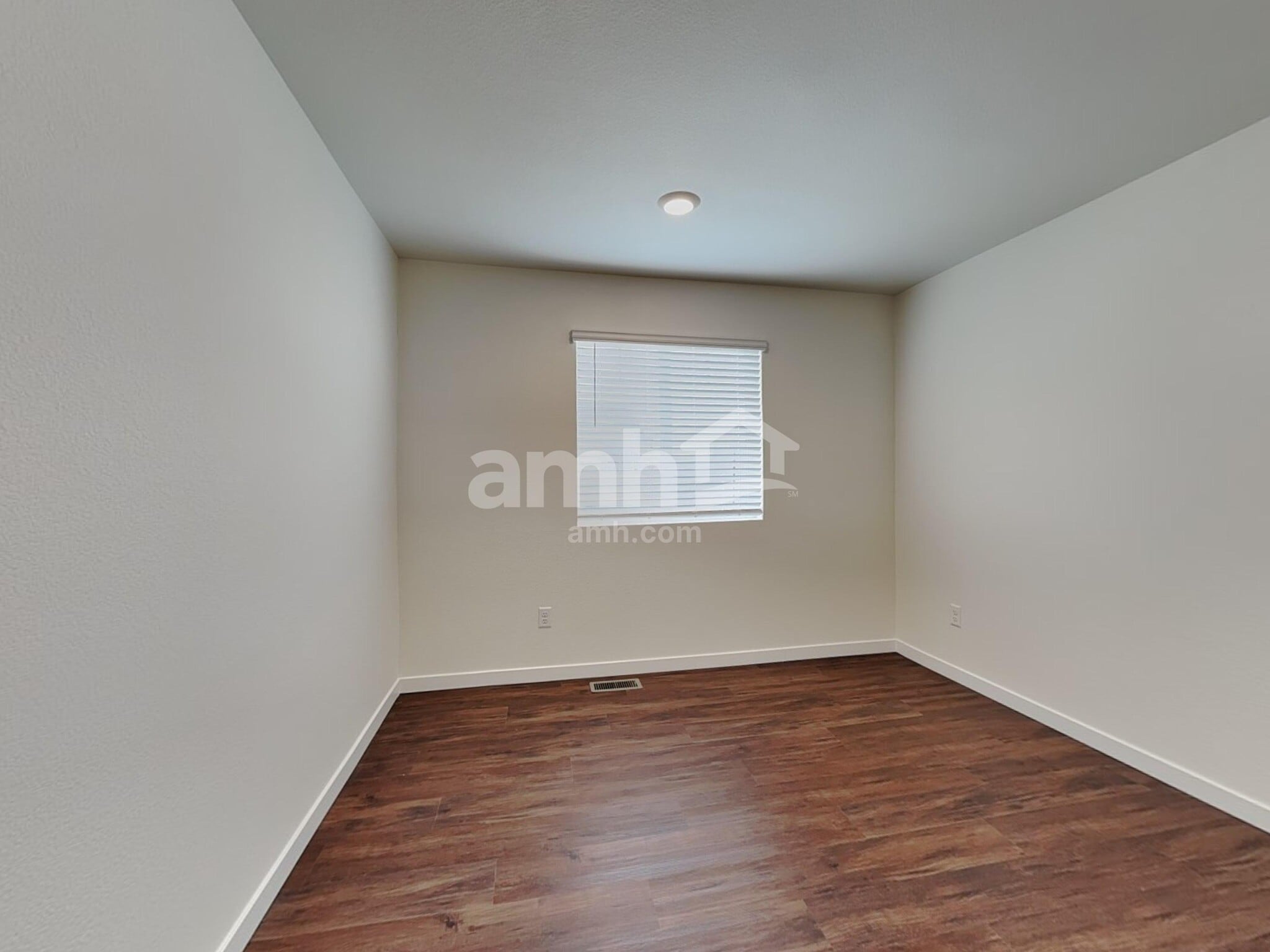 Building Photo - 11669 Logans Rdg Dr