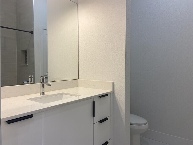 Building Photo - 359 Bella Sol Way