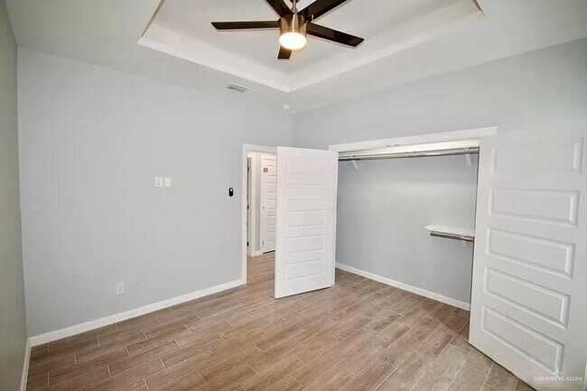 Building Photo - 1412 S Iris St