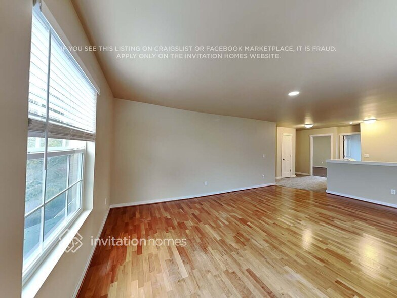 Building Photo - 14102 11th Pl W