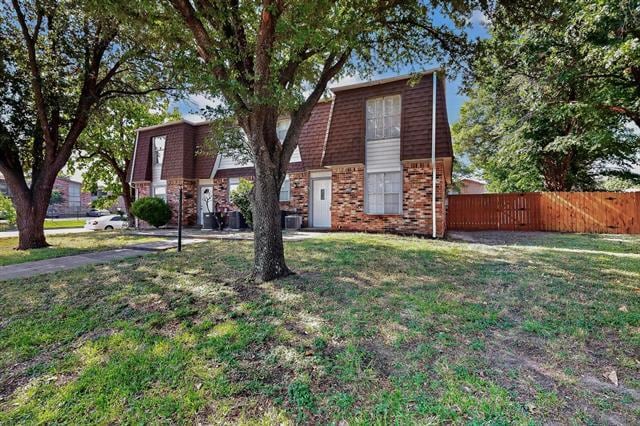 Primary Photo - 11348 McCree Rd