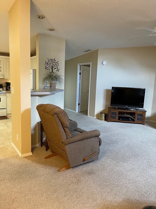 Building Photo - 11040 Mesquite Dr
