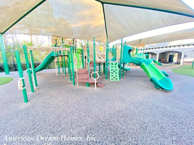 Building Photo - 10973 Willow Ridge Loop