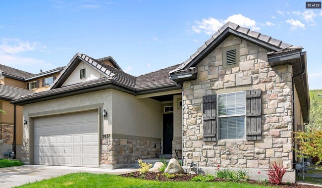 Building Photo - Beautiful Mountain Home for Rent in Suncrest – Utah County Side of Draper