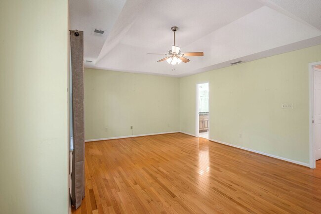 Building Photo - Country-Chic Retreat in Hickory Flat