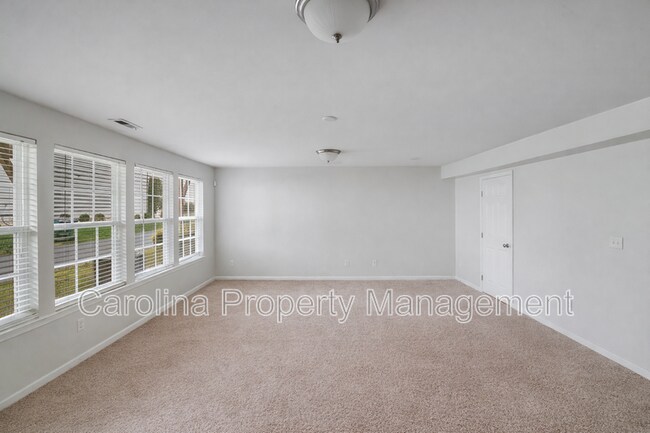 Building Photo - 7707 Jackson Pond Dr