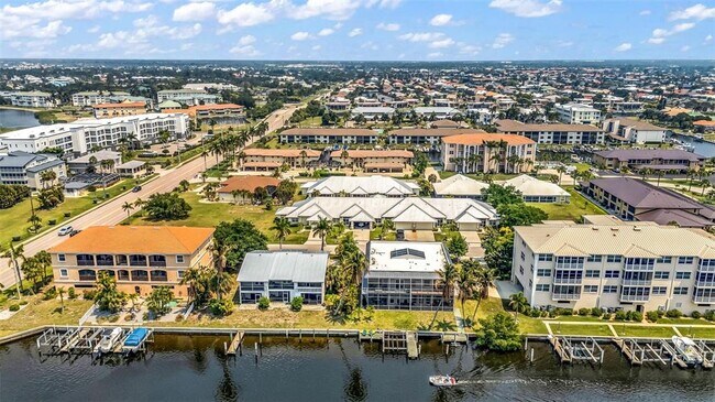 Building Photo - 276 Lewis Cir