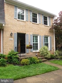 Building Photo - 9031 Blarney Stone Dr